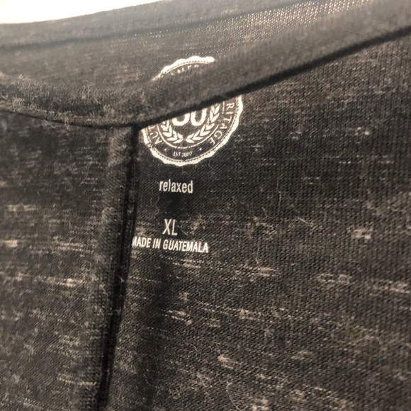 SO Relaxes Black Heather Shirt - Picture 4 of 4